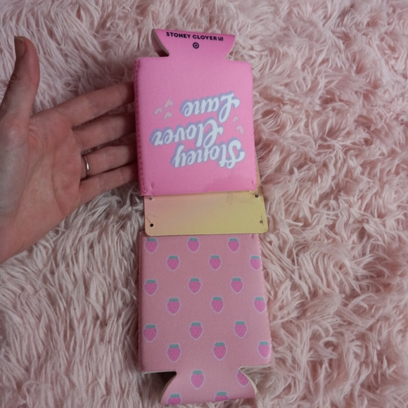 GIFTED! Stoney Clover Lane NWT 2 pck drink sleeves! - Picture 3 of 5